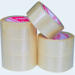 Băng dính đóng hàng. Khổ cuộn: 4cm. Khối lượng: 1kg/cuộn. Màu sắc: Trắng trong