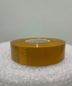 Băng dính đóng hàng. Khổ cuộn: 2.4cm. Khối lượng: 0.5kg/cuộn. Màu sắc: Vàng đậm