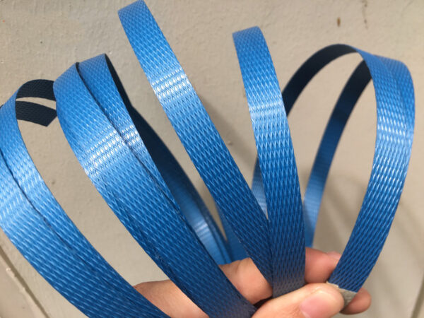Dây đai PP. Hàng phổ thông. Bản rộng: 9 mm. Độ dày: 0.6 mm. Định lượng: 10kg/cuộn. Đủ màu - Ảnh 3