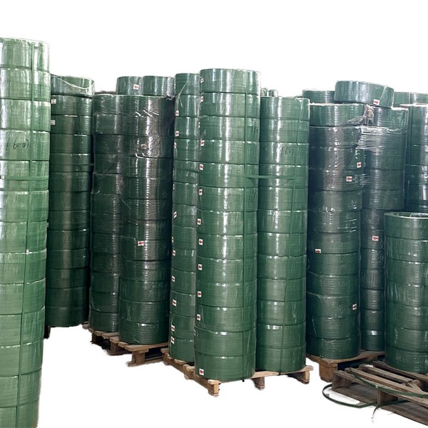 Dây đai nhựa PET. Hàng Phổ thông. Bản rộng: 19 mm. Độ dày: 0.9 mm. Định lượng: 20kg/cuộn. Màu đen